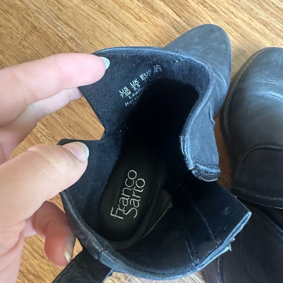 FRANCO SARTO Black Leather Ankle Hoda Bootie - Picture 5 of 5